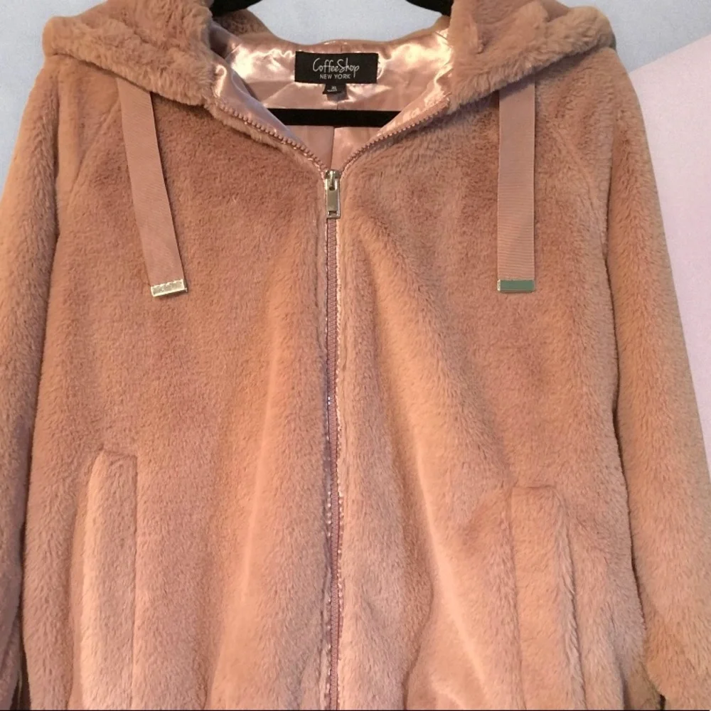 COFEE SHOP New York Pink Soft Feux Fur Silk Interior Hooded Dress Jacket Size XL - Picture 5 of 11